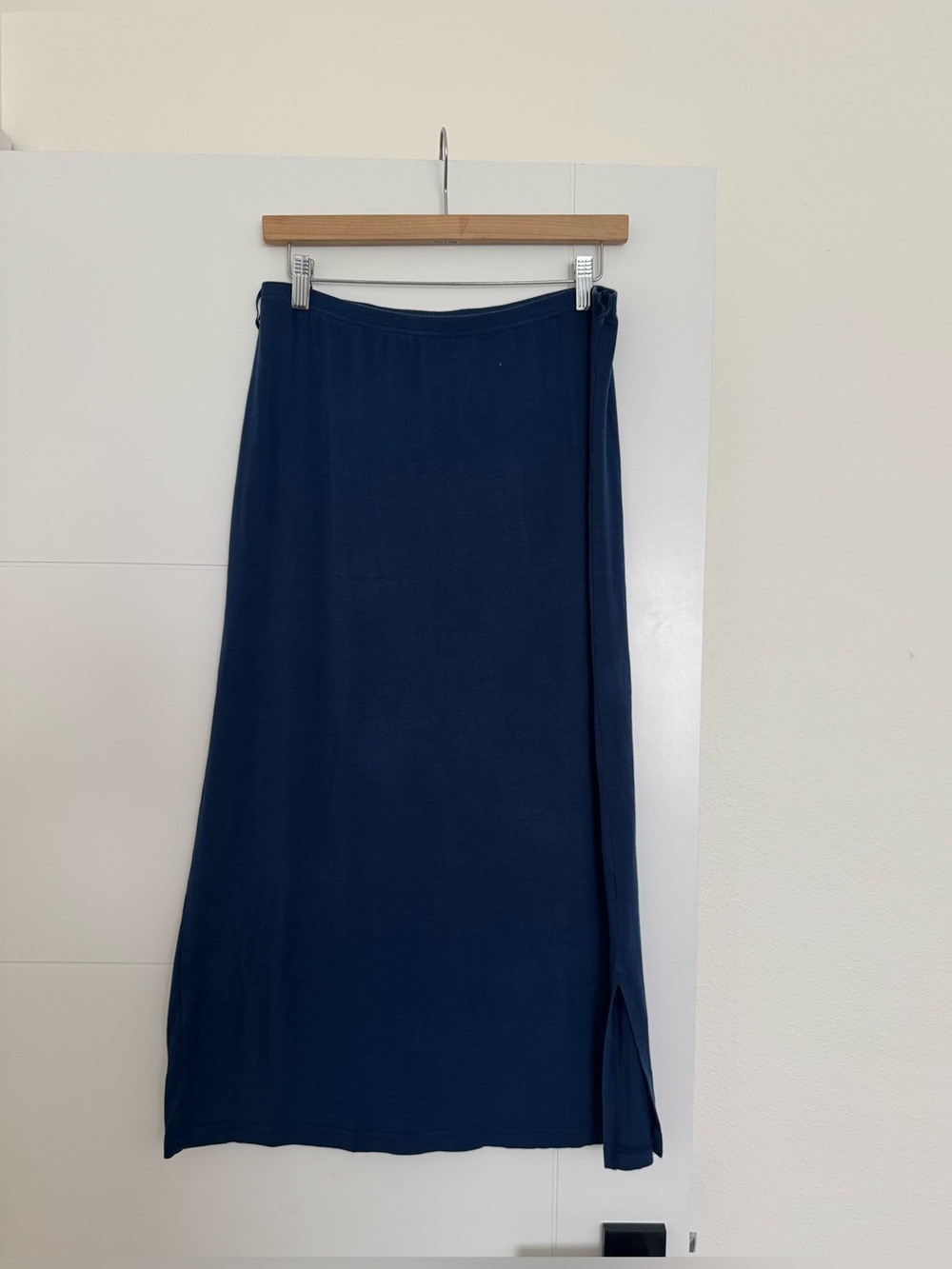 Gudrun Sjoden Navy Tencel  Stretch Knee Length Skirt Med Lagenlook Boho